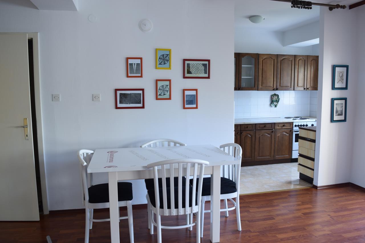 אוהריד Two Bedroom Apartment Near Centre מראה חיצוני תמונה