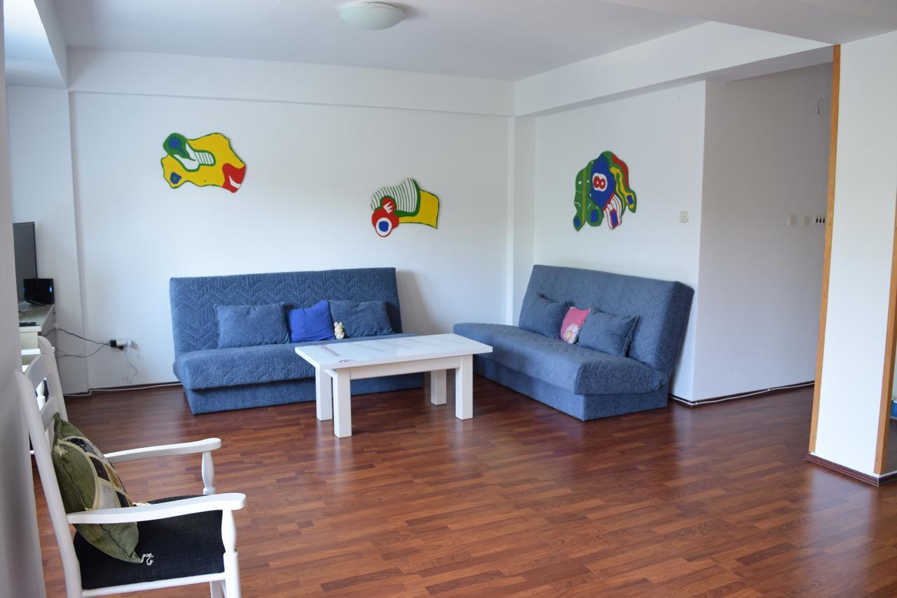 אוהריד Two Bedroom Apartment Near Centre מראה חיצוני תמונה