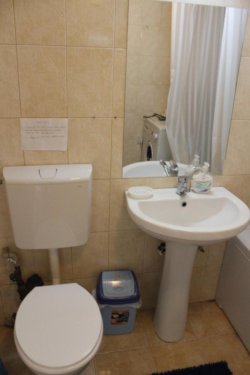 אוהריד Two Bedroom Apartment Near Centre מראה חיצוני תמונה